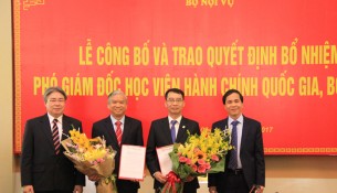 Mr. Trieu Van Cuong congratulates the two new NAPA Vice President