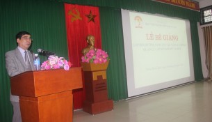 Dr. Ngo Van Tran,  Deputy Director of General Office delivers a speech in the ceremony