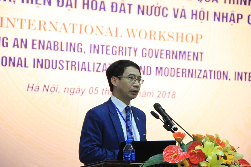 Assoc. Prof. Dr. Luong Thanh Cuong, NAPA Vice President delivers a presentation in the seminar