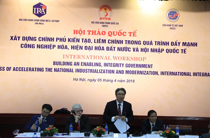Dr. Dang Xuan Hoan summarize the seminar