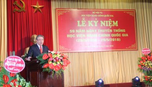 Dr. Dang Xuan Hoan, NAPA President delivers a speech in the ceremony