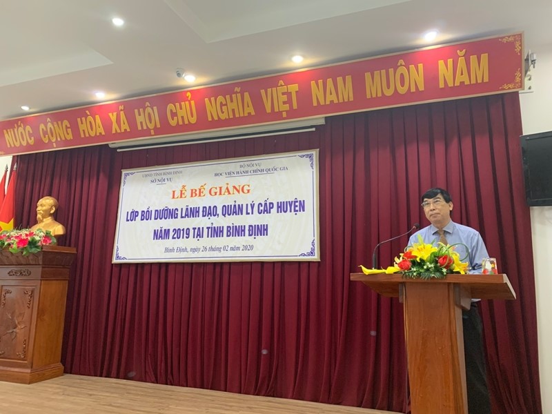 Dr. Ngo Van Tran, Permanent Deputy General Director of NAPA Campus in Hue City speaking at the Closing Ceremony