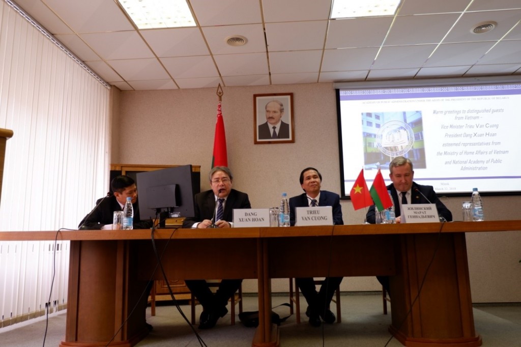 NAPA leader attending the international seminar at the Academy of  Public Administration under the Belarussian President in 2018 