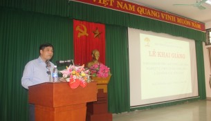 Assoc.Prof.Dr. Nguyen Hoang Hien, Deputy Director, NAPA Branch Campus in Hue city speaking at the event