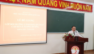 Dr. Ha Quang Thanh, Permanent Deputy Director General, NAPA Branch Campus in Ho Chi Minh city speaking at the ceremony