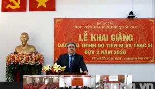 Dr. Dang Xuan Hoan speaking at the Opening Ceremony