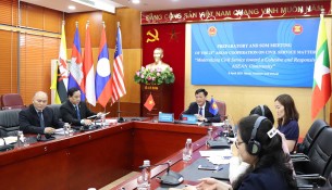 Deputy Minister Nguyen Duy Thang chairing the SOM of 21st ACCSM via video conference on April 8, 2021.