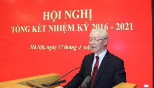 Party General Secretary Nguyen Phu Trong speaking at the conference (photo: Vietnam News Agency)