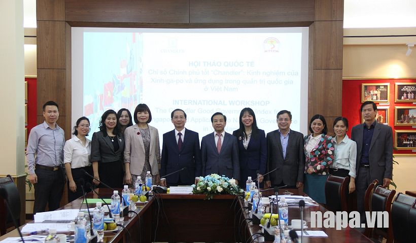Workshop participants at NAPA Headquarter in Ha Noi.