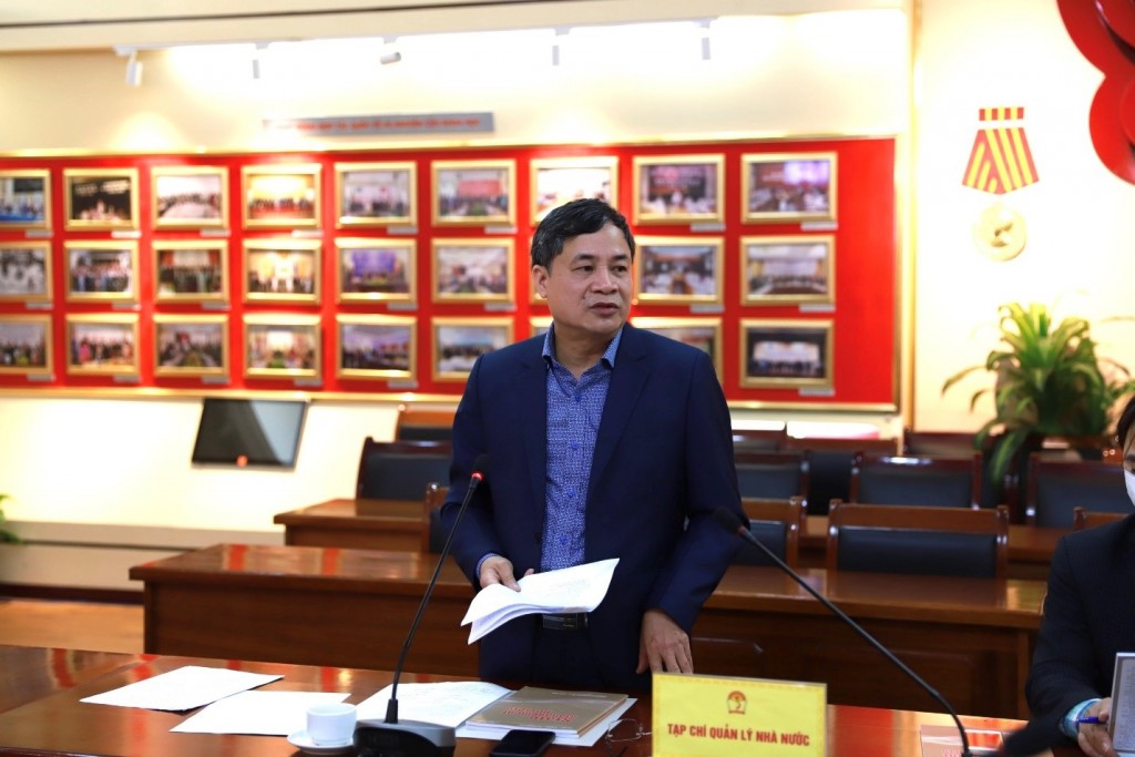Dr. Nguyen Quang Vinh, Editor-in-Chief, State Management Review, presenting the Report on the publications of the State Management Review (English Version)