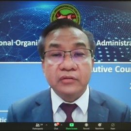 Dr. Nguyen Dang Que, NAPA Executive Vice President, Vice-Chair of the EROPA Executive Council speaking at the meeting.