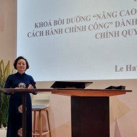 Minister Pham Thi Thanh Tra speaking at the opening ceremony
