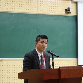 Mr. Luong Khanh Luong, Head of Training Center and Corporate Delivery, BUV, speaking at the closing ceremony.