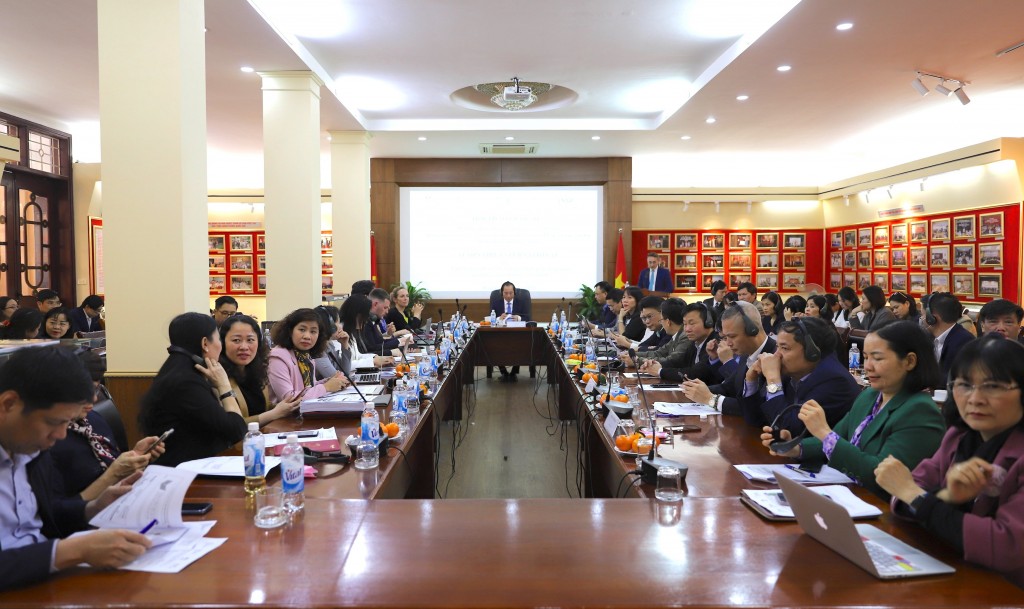 An overview of the international workshop at NAPA Headquarters in Hanoi.