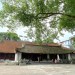 Phu Luu Village Communal House in Phu Luu Hamlet, Tan Hong Commune, Tu Son District, Bac Ninh Province - The location of the first training course of the School of Public Administration, inaugurated on October 16, 1959, and concluded on January 16, 1960.