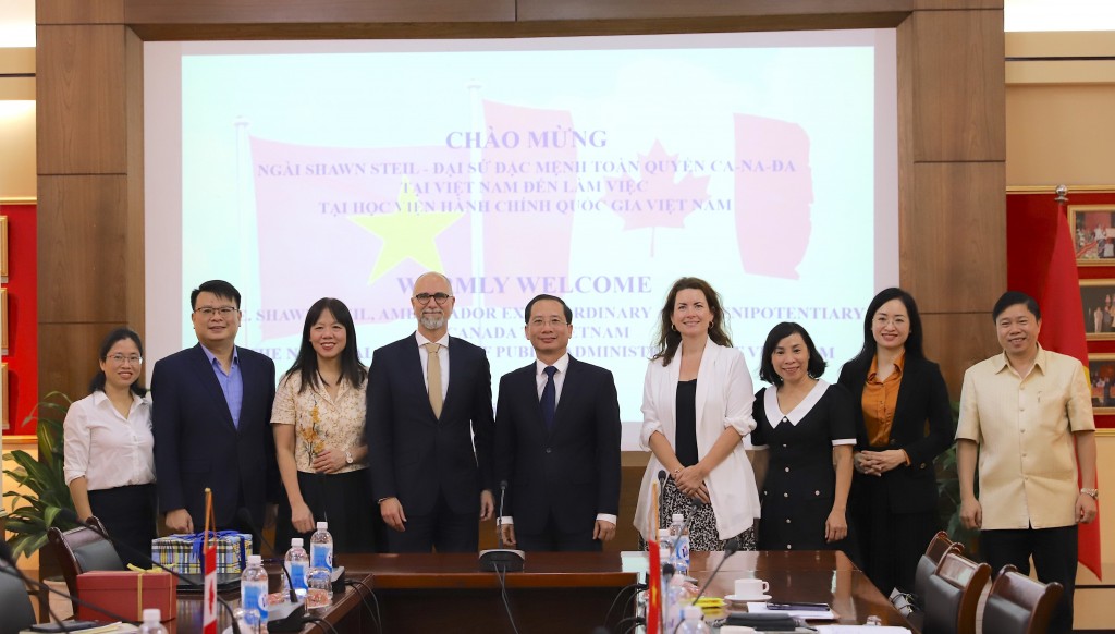 Assoc.Prof.Dr. Nguyen Ba Chien, NAPA President, working with H.E. Mr. Shawn Steil, Ambassador Extraordinary and Plenipotentiary of Canada to Viet Nam