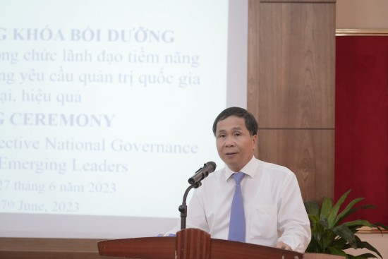Assoc.Prof.Dr. Trieu Van Cuong, Deputy Minister of MoHA, gave a speech at the ceremony