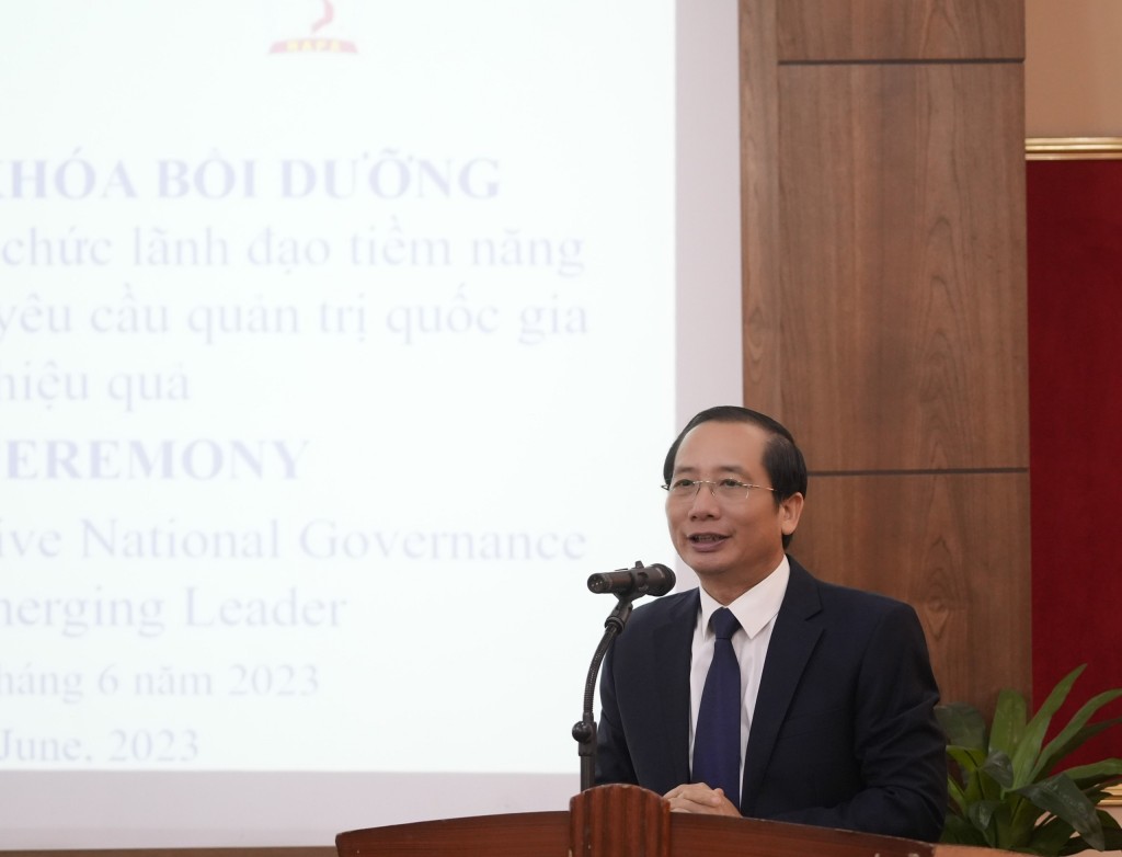 Assoc.Prof.Dr. Nguyen Ba Chien, NAPA President, gave a speech at the ceremony