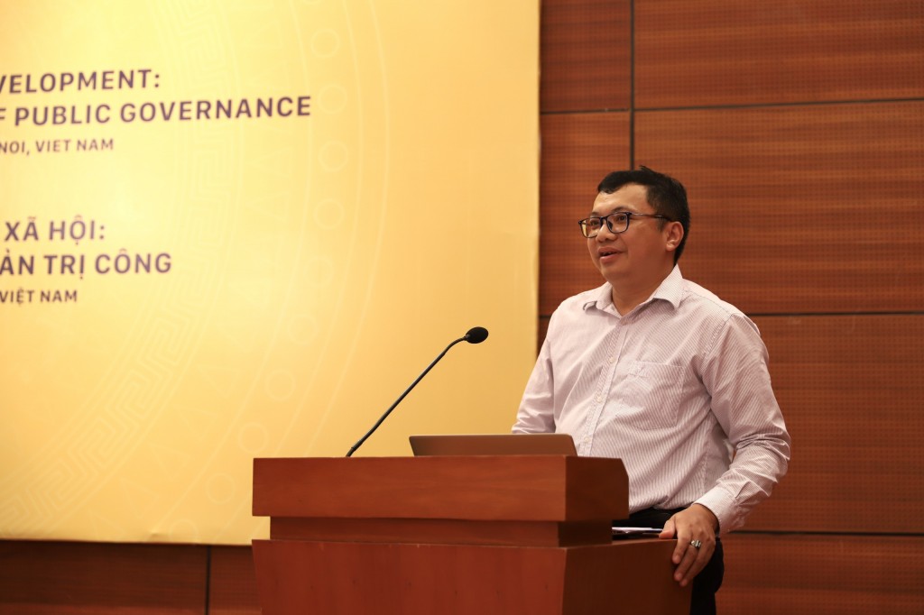  Assoc. Prof. Dr. Nguyen Nghi Thanh, National Academy of Public Administration, presenting at the session.