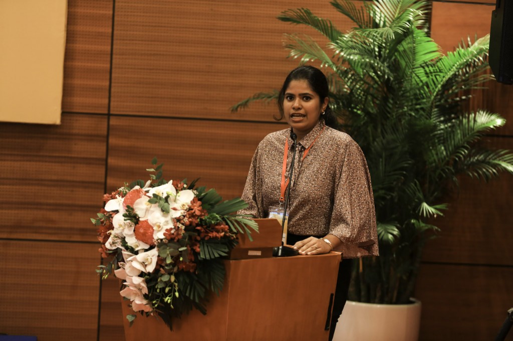 Dr. Iswarya Ramachandran, Indian Institute for Human Settlements, presenting at the session. 