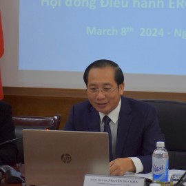 Assoc. Prof. Dr. Nguyen Ba Chien, NAPA President, Chairman of the EROPA Executive Council of the 2024 - 2025 term, speaking at the session.