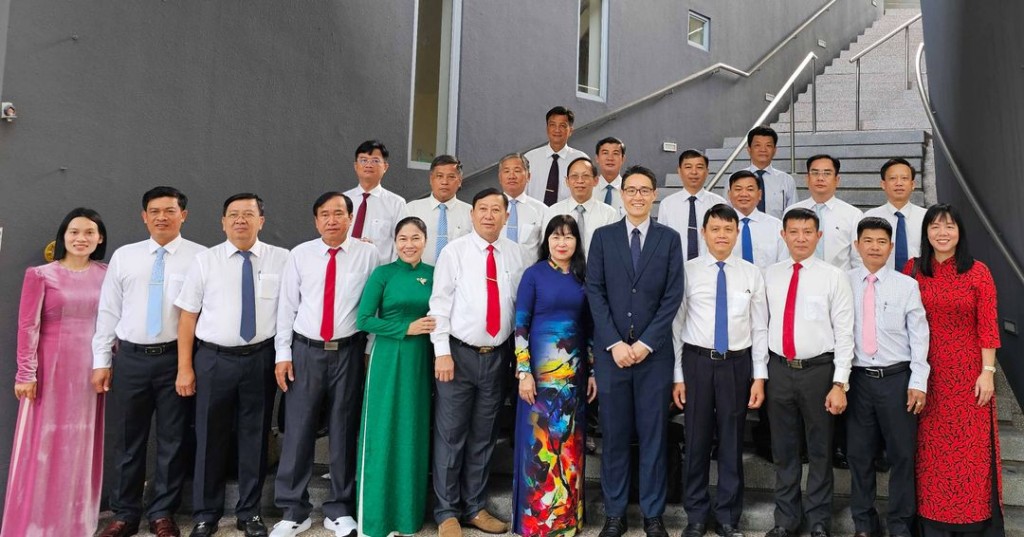 CAG with Participants of the Excellence in Governance Programme for Tay Ninh Province