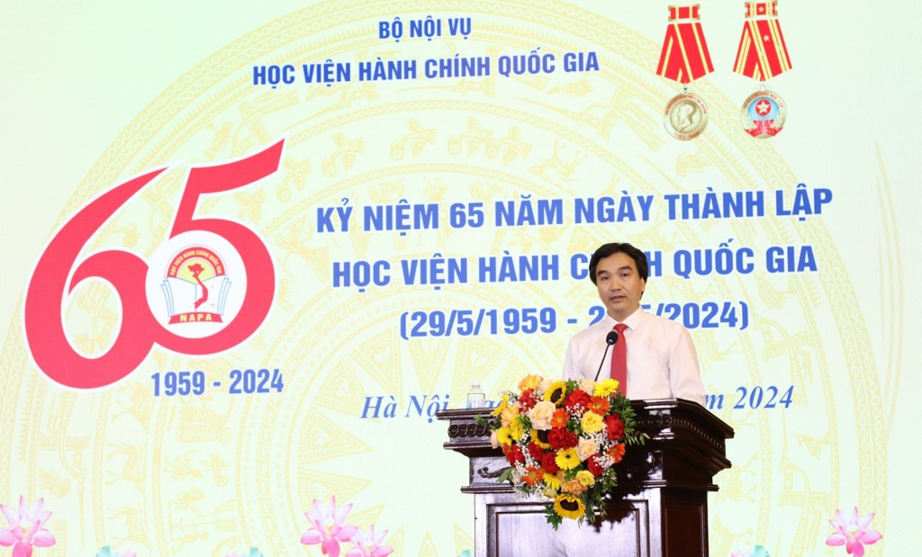 Mr. Pham Van Binh, representative of trainees of NAPA training courses, at the celebration.