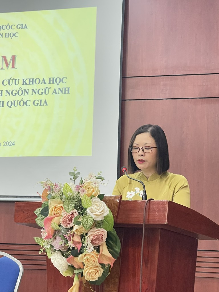 Dr. Giap Thi Yen, Vice Dean, Faculty of Foreign Language and Information Technology Studies, at the Seminar.