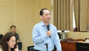 Assoc. Prof. Dr. Nguyen Ba Chien at the workshop.