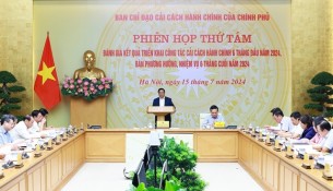 Prime Minister Phạm Minh Chính chairs the meeting of the Steering Committee on Administrative Reforms on Monday.