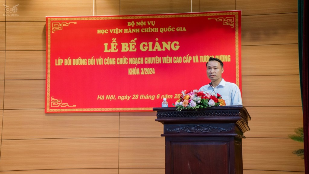 Mr. Lai Huu Dong, representative of course participants, at the ceremony.