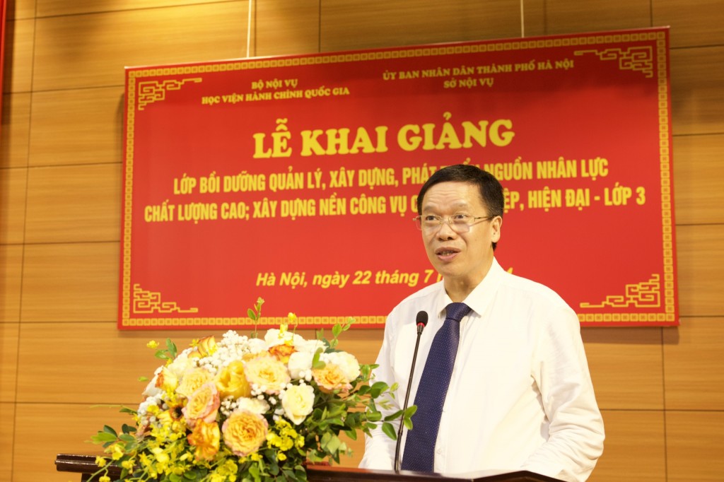 Dr. Lai Duc Vuong, NAPA Vice President, at the opening ceremony of the training class.
