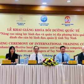 Mr. Nguyen Thanh Ngoc, Chairman of the People’s Committee of Tay Ninh Province, Assoc. Prof. Dr. Nguyen Ba Chien, NAPA President, and Mr. Jean François Verdier, French expert, co-chairing the seminar.