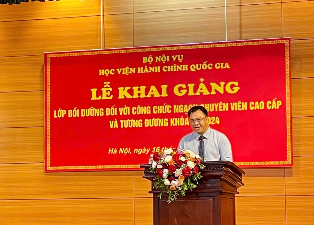 Assoc. Prof. Dr. Nguyen Quoc Suu, NAPA Vice President, at the ceremony.