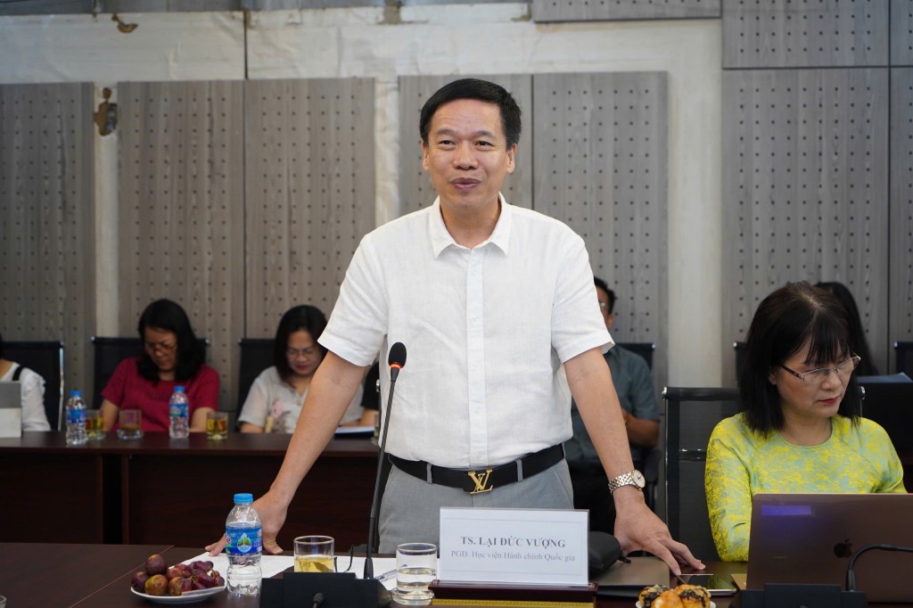 Dr. Lai Duc Vuong, NAPA Vice President, at the workshop.