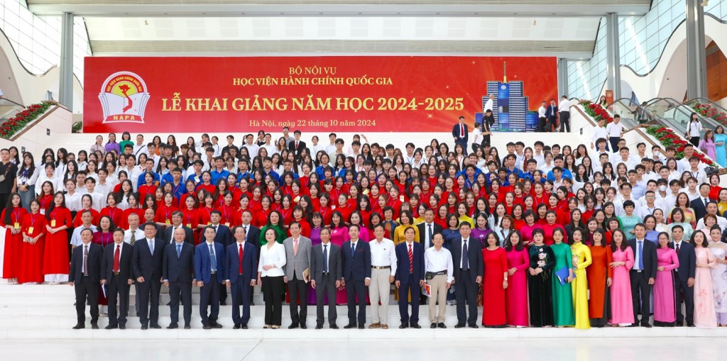 Delegates of the opening ceremony.