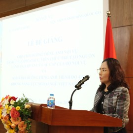 Ms. Chu Thi Huong Giang, Deputy Head of the Division of Planning and General Affairs, Department of International Cooperation, represented the course organizers to present a summary report on the training courses.