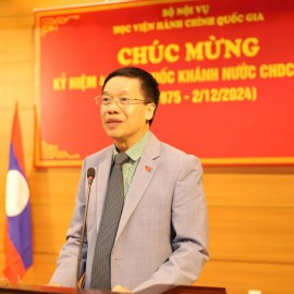 Dr. Lai Duc Vuong, NAPA Vice President, delivers congratulations to Lao students at NAPA on the occasion of Lao National Day.