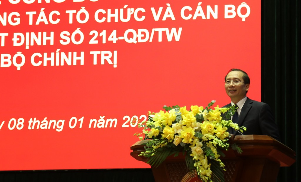 Assoc. Prof. Dr. Nguyen Ba Chien, APAG President, delivered a speech at the ceremony.