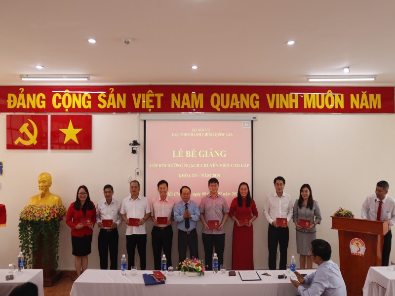 Bế giảng Lớp CVCC khóa XV năm 2019 _ 5