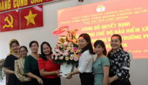 Công bố Quyết định nghỉ  hưu hưởng chế độ bảo hiểm xã hội Hoang Thi Bac _ 7