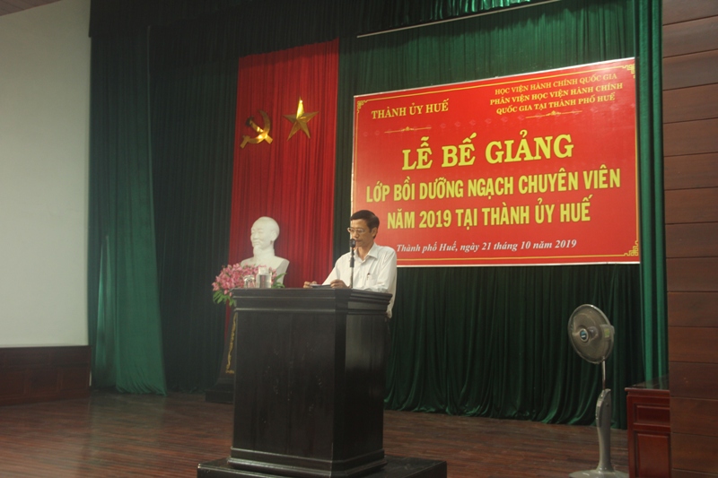 Đồng chí Nguyễn Xuân Hòa, Phó Bí thư Thường trực Thành ủy Huế phát biểu