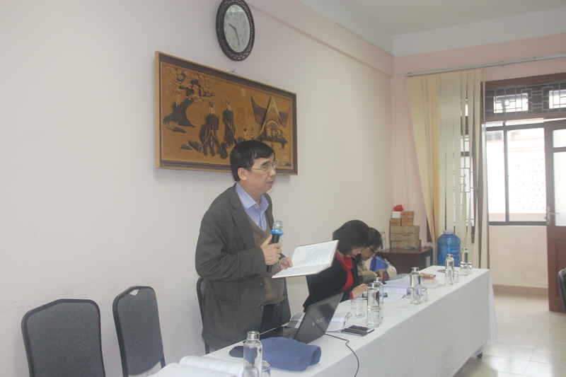 TS. Ngô Văn Trân, Nguyên Phó Giám đốc Thường trực Phân viện Huế phát biểu tại Hội thảo