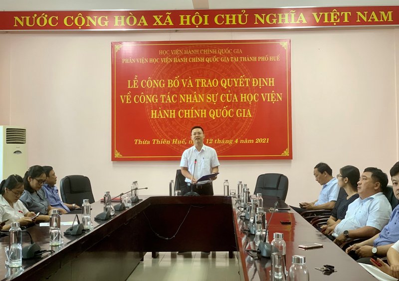 ThS. Lê Văn Mão – Trưởng Bộ Môn Pháp luật hành chính và Tổ chức phát biểu