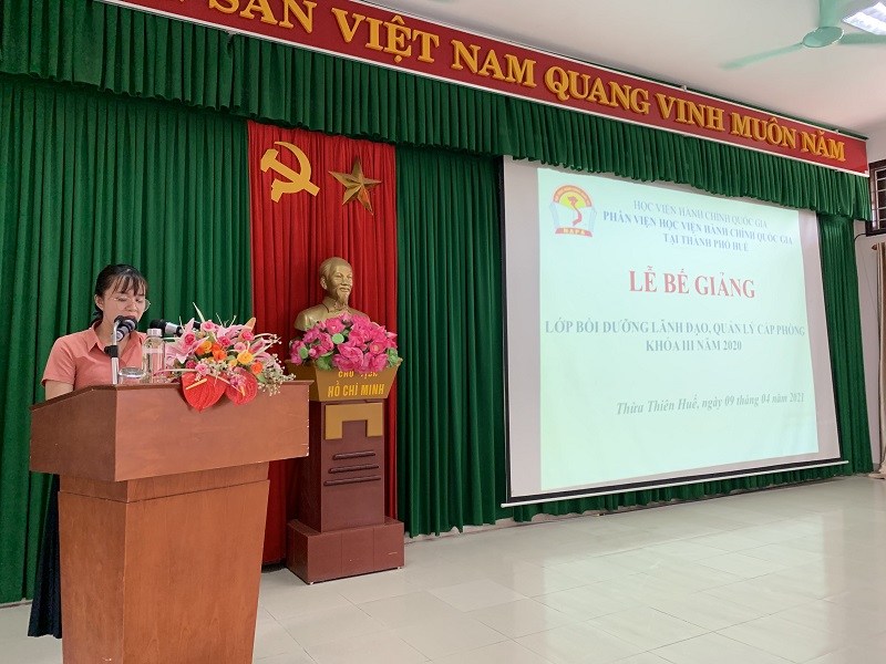 ThS. Nguyễn Thị Út Phượng - Chuyên viên quản lý lớp, báo cáo tổng kết khóa học