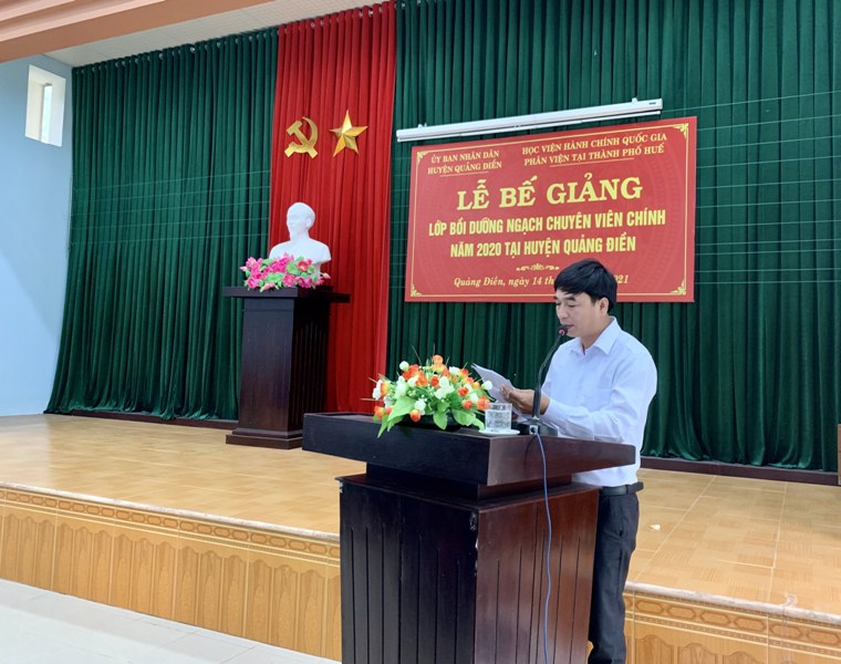 Đồng chí Trần Hải - Đại diện cho các học viên tri ân tại Lễ Bế giảng