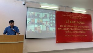 PGS.TS. Nguyễn Hoàng Hiển – Giám đốc Phân viện Học viện tại TP.Huế 
phát biểu khai giảng khóa học
