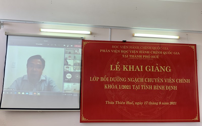Đ/c Nguyễn Trung Chiến – Đại diện cho các học viên phát biểu tại Lễ khai giảng