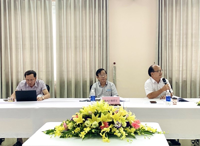 PGS.TS. Trần Xuân Bình – Đại học Khoa học, Đại học Huế trình bày ý kiến tại điểm cầu Phân viện