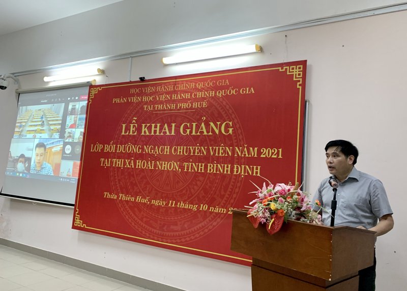 PGS.TS. Nguyễn Hoàng Hiển - Giám đốc Phân viện Học viện tại TP.Huế  phát biểu khai giảng khóa học 